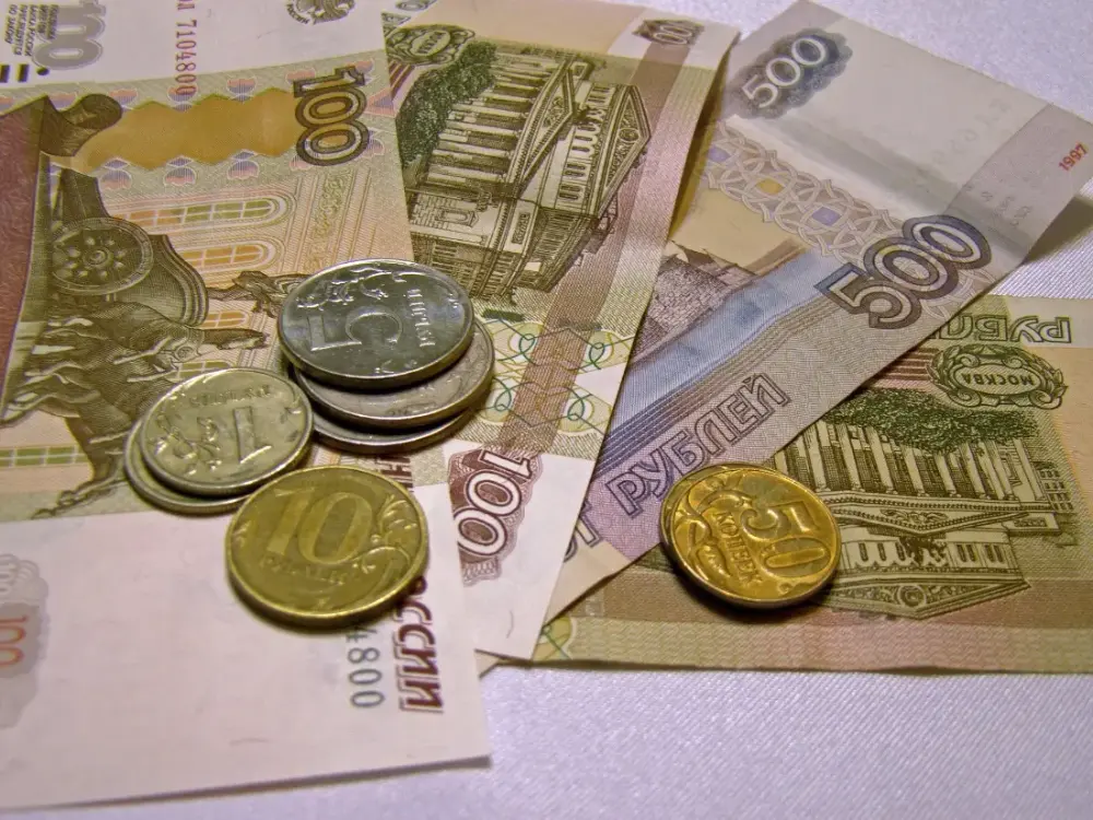 Средняя зарплата в Нижегородской области увеличилась до 48,7 тысяч рублей