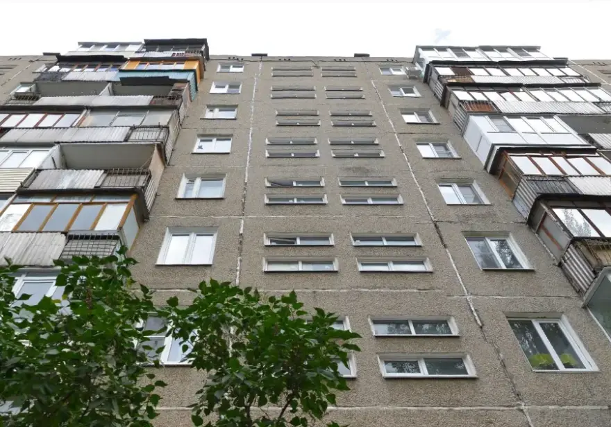 Три квартиры в доме на улице Фучика признали непригодными для проживания
