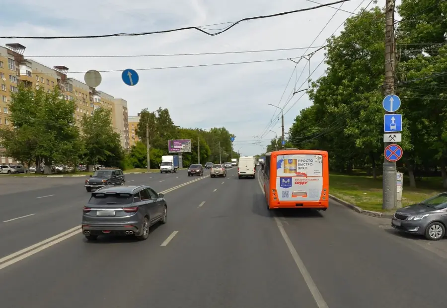 Выделенную полосу для автобусов продлят на проспекте Гагарина